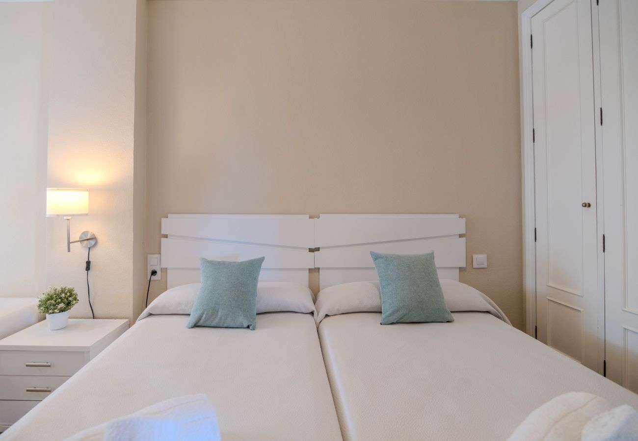 Appartamento a Playa de Gandía - Appartamento con decorazioni moderne - Affitto solo per famiglie