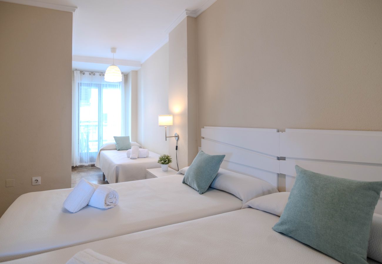 Appartamento a Playa de Gandía - Appartamento con decorazioni moderne - Affitto solo per famiglie