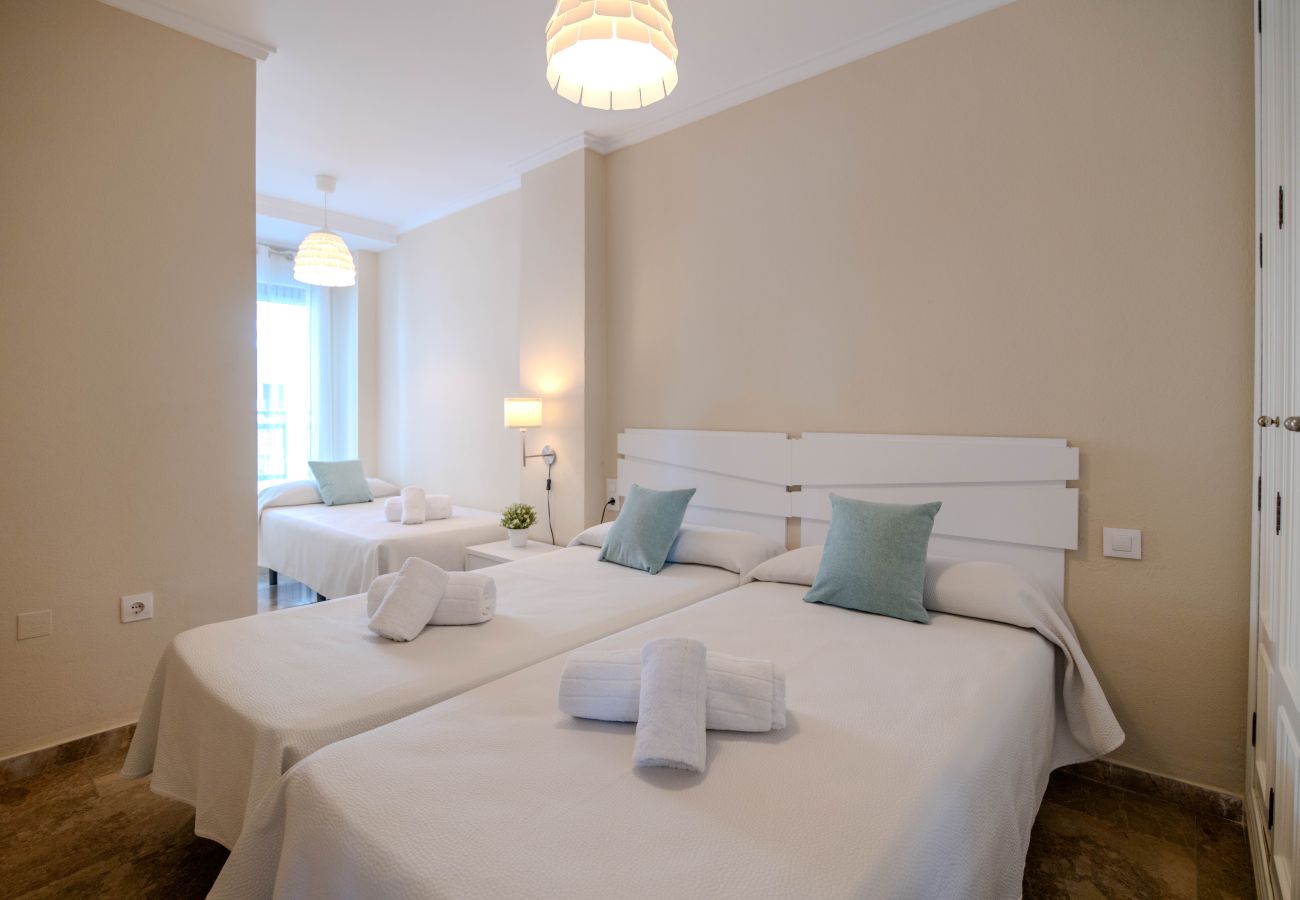 Appartamento a Playa de Gandía - Appartamento con decorazioni moderne - Affitto solo per famiglie