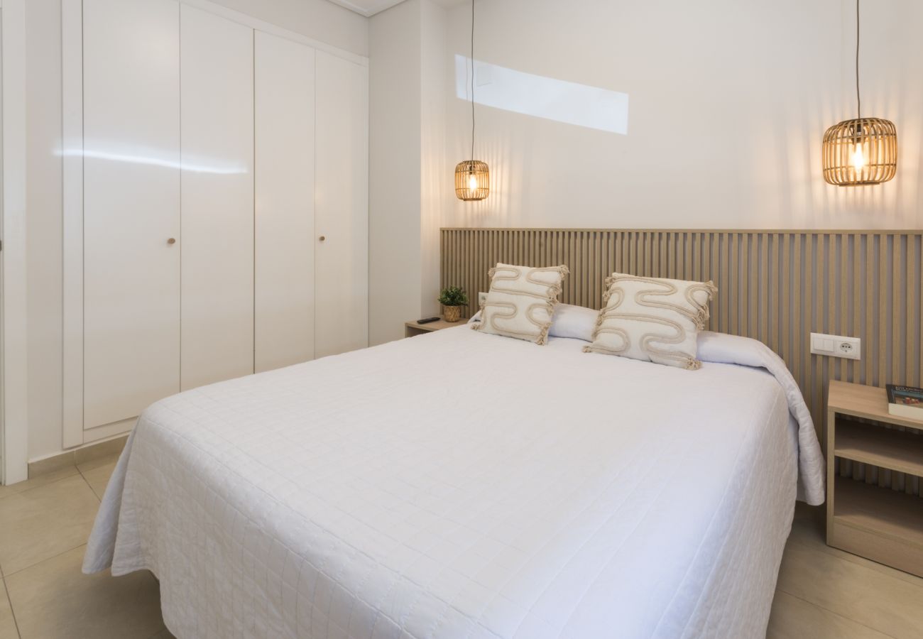 Appartamento a Playa de Gandía - Grazioso appartamento, arredamento moderno. Accanto al porto. Wifi gratuito