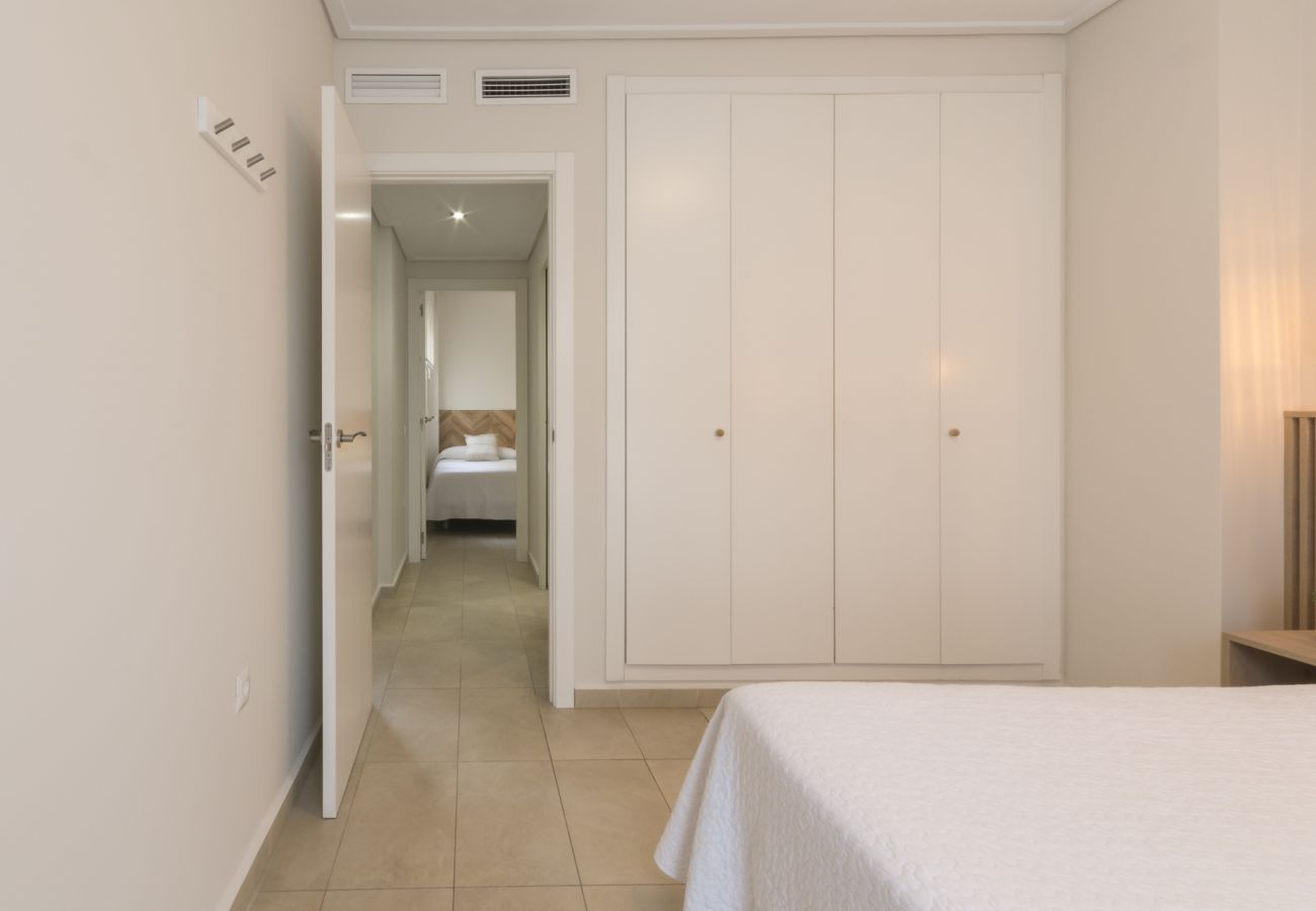 Appartamento a Playa de Gandía - Appartamento con cucina per ufficio. Decorazione moderna Accanto al porto. Wifi