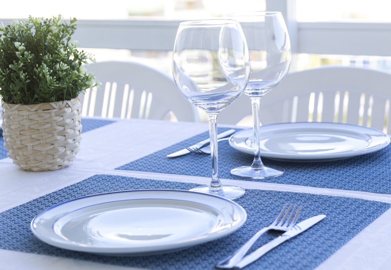 Appartamento a Playa de Gandía - Bella proprietà con 2 camere da letto. Pool. Wifi