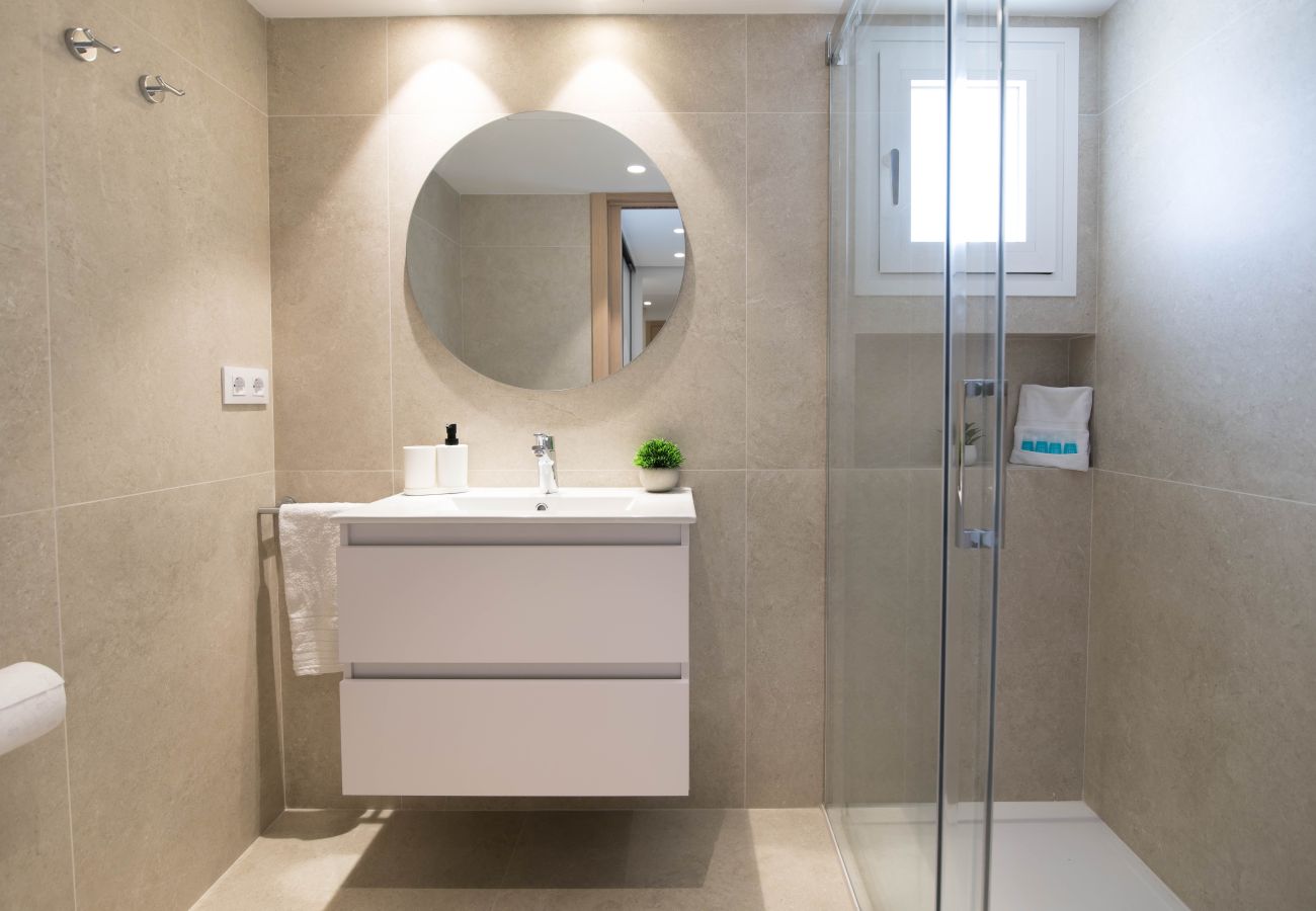Appartamento a Playa de Gandía - Appartamento Vista panoramica sul mare. Lussuosamente rinnovato AG BERMUDAS 7A PREMIUM - Affitto solo per famiglie