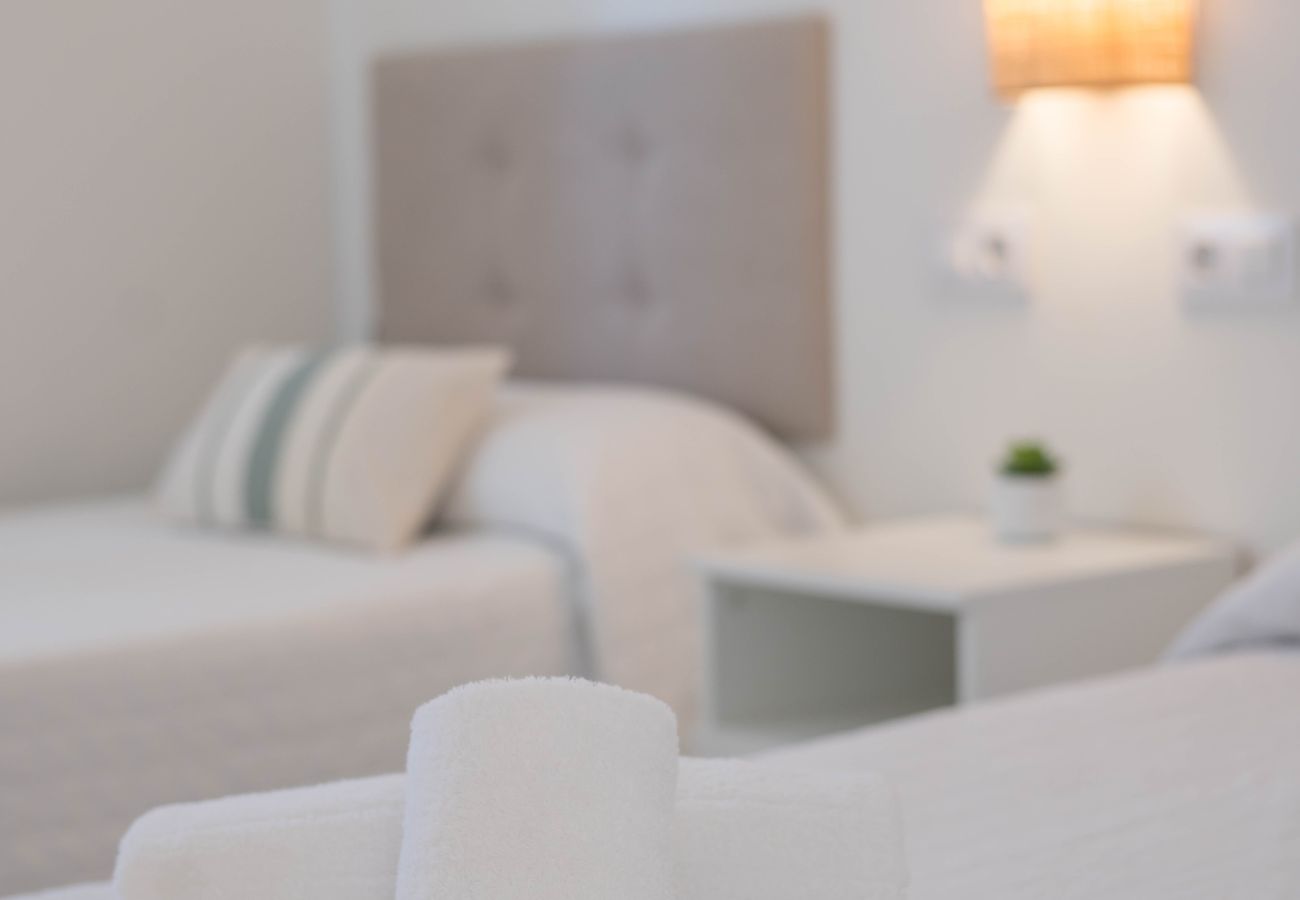 Appartamento a Playa de Gandía - Appartamento Vista panoramica sul mare. Lussuosamente rinnovato AG BERMUDAS 7A PREMIUM - Affitto solo per famiglie