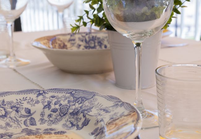 Appartamento a Playa de Gandía - Appartamento con vista sul mare situato a pochi passi dalla spiaggia. Decorazione elegante! Appartamento a Playa de Gandía - Appartamento con vista sul mare situato a pochi passi dalla spiaggia. Decorazione elegante!