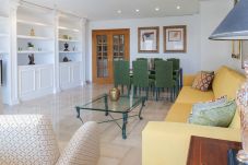 Appartamento a Playa de Gandía - Appartamento con vista sul mare situato a pochi passi dalla spiaggia. Decorazione elegante!