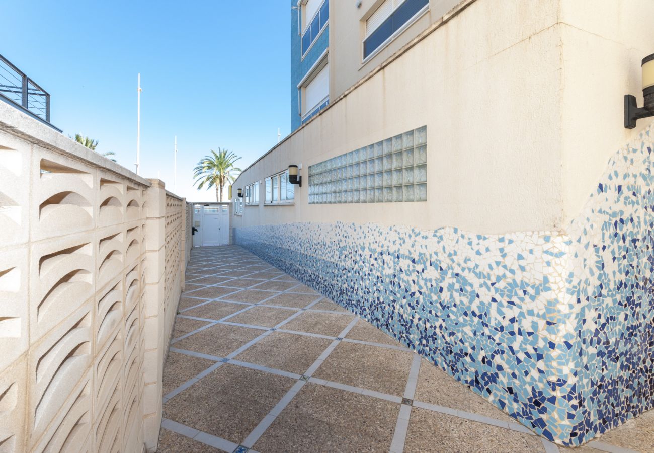 Appartamento a Playa de Gandía - Appartamento fronte mare di primo livello 