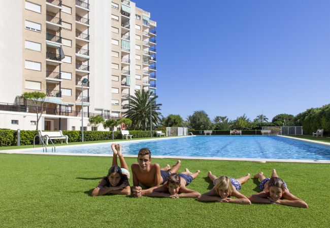 Appartamento a Playa de Gandía - Appartamento con vista sul mare situato a pochi passi dalla spiaggia. Wifi gratuito Appartamento a Playa de Gandía - Appartamento con vista sul mare situato a pochi passi dalla spiaggia. Wifi gratuito