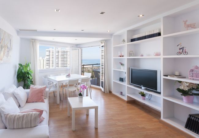 Appartamento a Playa de Gandía - Appartamento con vista sul mare situato a pochi passi dalla spiaggia. Wifi gratuito Appartamento a Playa de Gandía - Appartamento con vista sul mare situato a pochi passi dalla spiaggia. Wifi gratuito