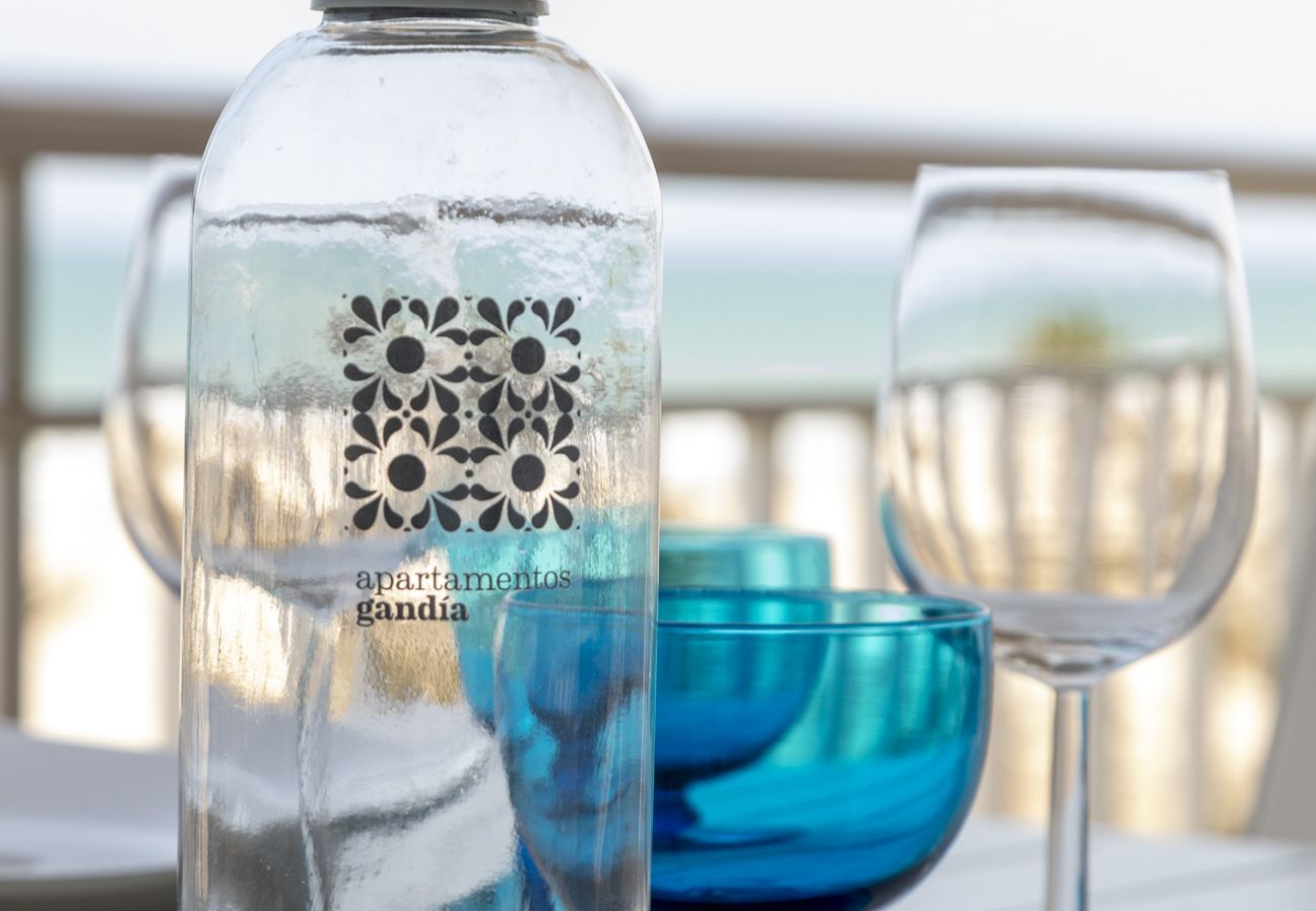 Appartamento a Playa de Gandía - Favoloso appartamento in prima linea di spiaggia. Decorazione elegante!