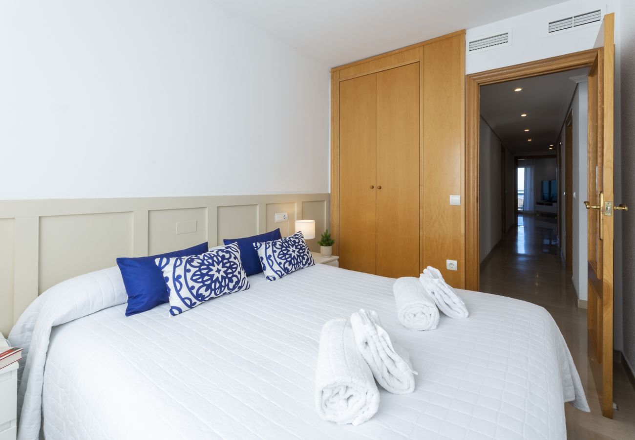 Appartamento a Playa de Gandía -  Appartamento con vista mare a pochi passi dalla spiaggia. Decorazione moderna!