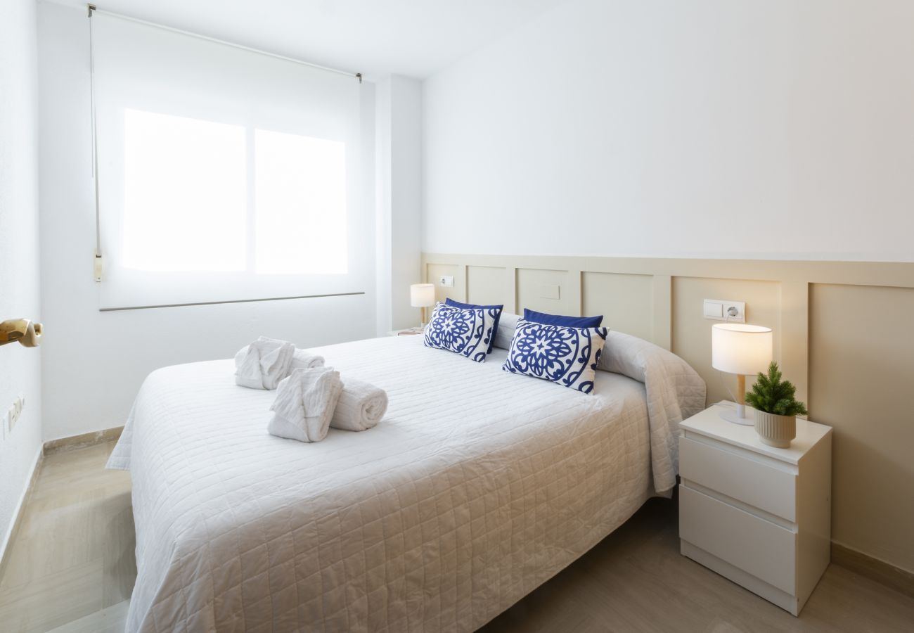 Appartamento a Playa de Gandía -  Appartamento con vista mare a pochi passi dalla spiaggia. Decorazione moderna!