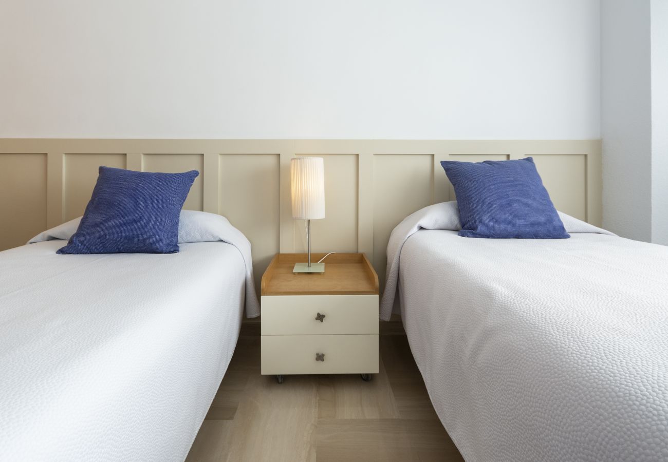 Appartamento a Playa de Gandía -  Appartamento con vista mare a pochi passi dalla spiaggia. Decorazione moderna!