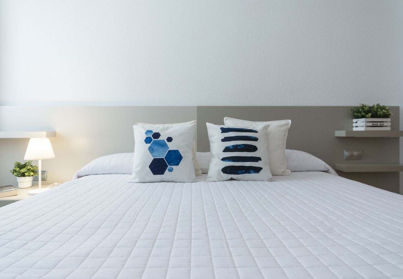 Appartamento a Playa de Gandía -  Appartamento con vista mare a pochi passi dalla spiaggia. Decorazione moderna!