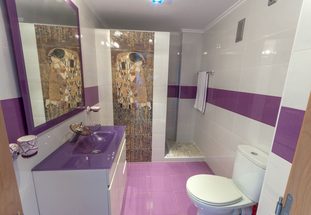 Appartamento a Playa de Gandía -  Incredibile appartamento con 3 camere da letto di fronte al mare