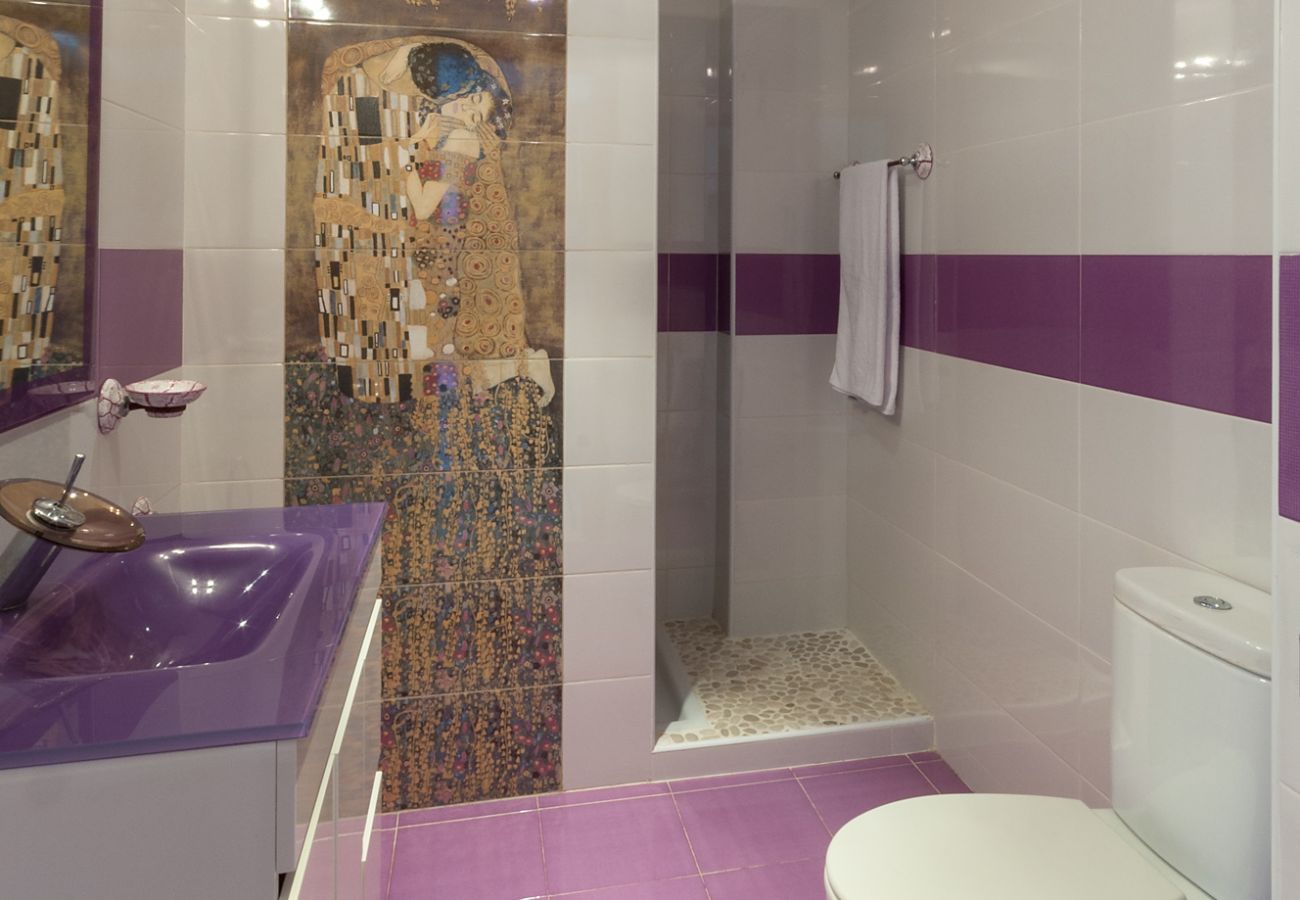 Appartamento a Playa de Gandía -  Incredibile appartamento con 3 camere da letto di fronte al mare