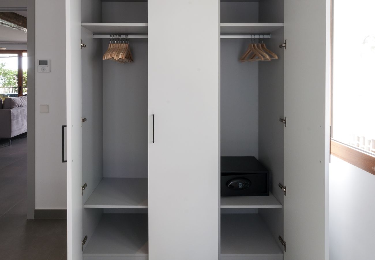 Appartamento a Playa de Gandía - Rinnovate suite con 3 camere con bagno. Vista sul mare.