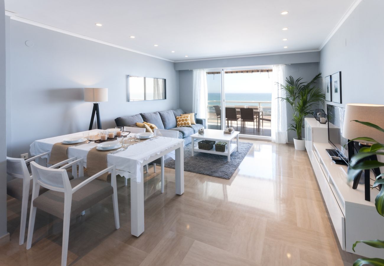Appartamento a Playa de Gandía - Appartamento fronte mare con vista. Decorazione elegant