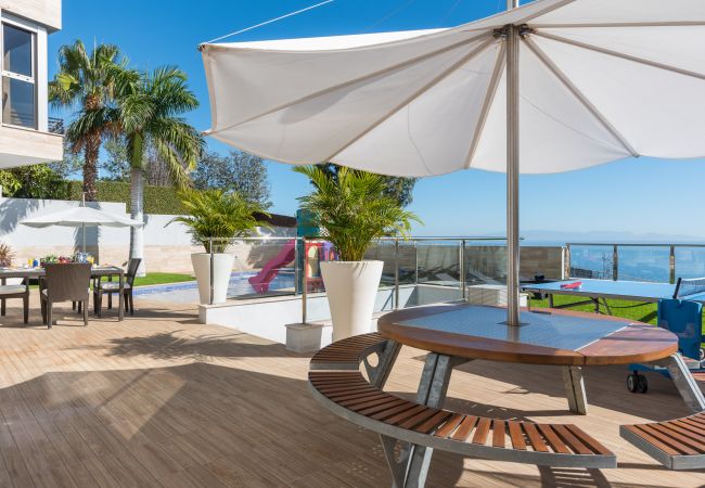 Villa a Tenerife - Villa with Sea Views, Pool, Gym, Cinema & ProAudio - HomeForGuest Villa a Tenerife - Villa with Sea Views, Pool, Gym, Cinema & ProAudio - HomeForGuest