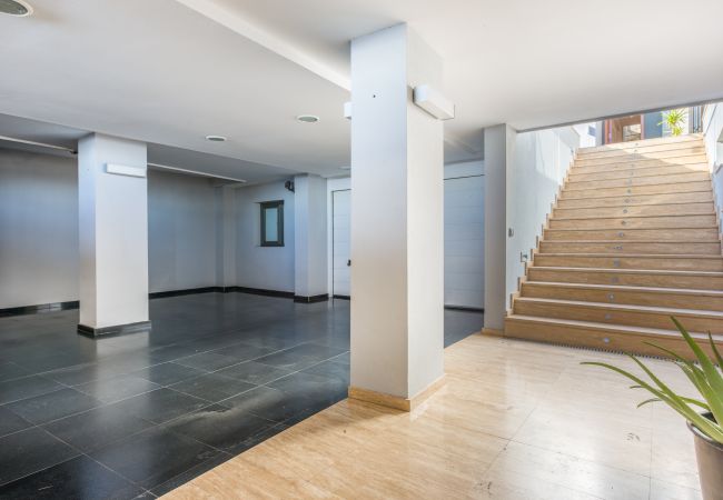 Villa a Tenerife - Villa with Sea Views, Pool, Gym, Cinema & ProAudio - HomeForGuest Villa a Tenerife - Villa with Sea Views, Pool, Gym, Cinema & ProAudio - HomeForGuest