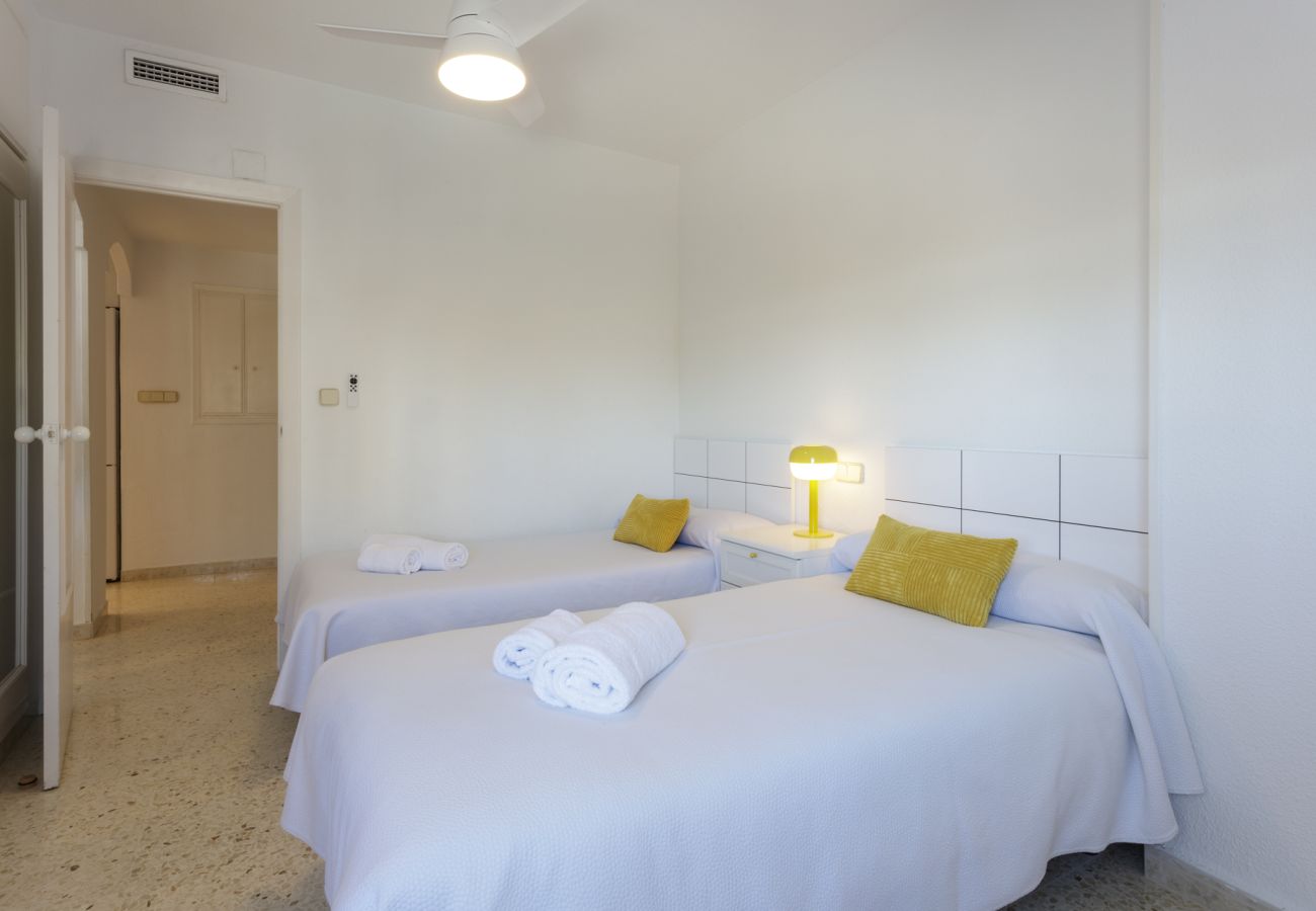 Appartamento a Playa de Gandía - Accogliente appartamento arredato, con wifi, di fronte alla spiaggia - Affitto solo per famiglie