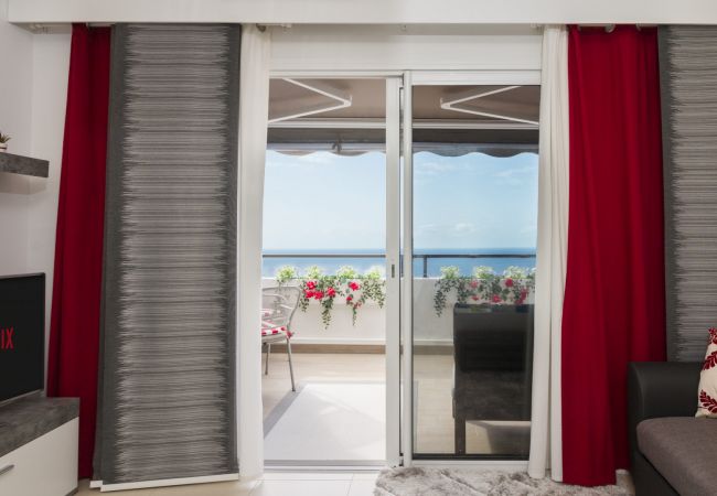 Appartamento a Bajamar - HomeForGuest APPARTAMENTO CON VISTA MARE, BARBECUE, PALESTRA, PALESTRA Appartamento a Bajamar - HomeForGuest APPARTAMENTO CON VISTA MARE, BARBECUE, PALESTRA, PALESTRA