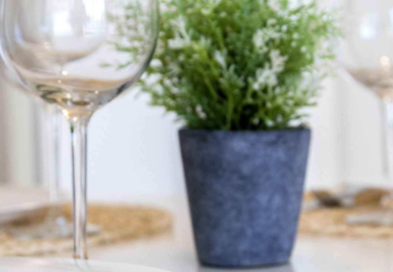 Appartamento a Playa de Gandía -  Accogliente con stile mediterraneo, a pochi metri dalla spiaggia. A / C e wifi gratuito. Terrazza con vista sul mare Appartamento a Playa de Gandía -  Accogliente con stile mediterraneo, a pochi metri dalla spiaggia. A / C e wifi gratuito. Terrazza con vista sul mare