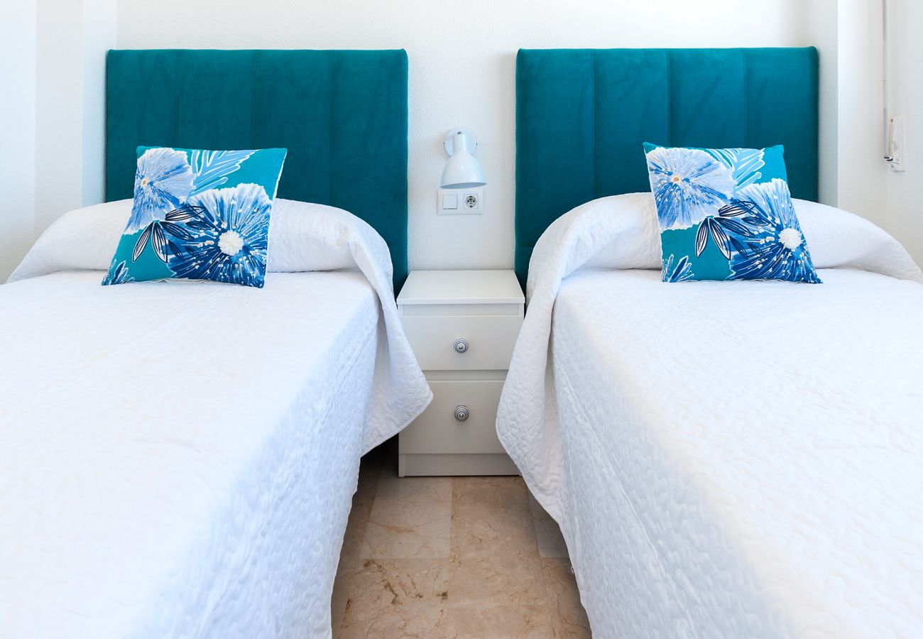 Appartamento a Playa de Gandía -  Grazioso appartamento, molto vicino alla spiaggia. Wi-Fi A / C con terrazza