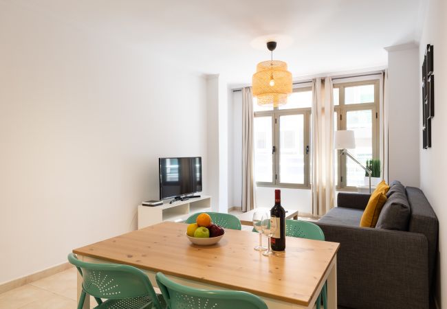 Casa a Las Palmas de Gran Canaria - Surf Beach Canteras & Parking By CanariasGetaway  Casa a Las Palmas de Gran Canaria - Surf Beach Canteras & Parking By CanariasGetaway