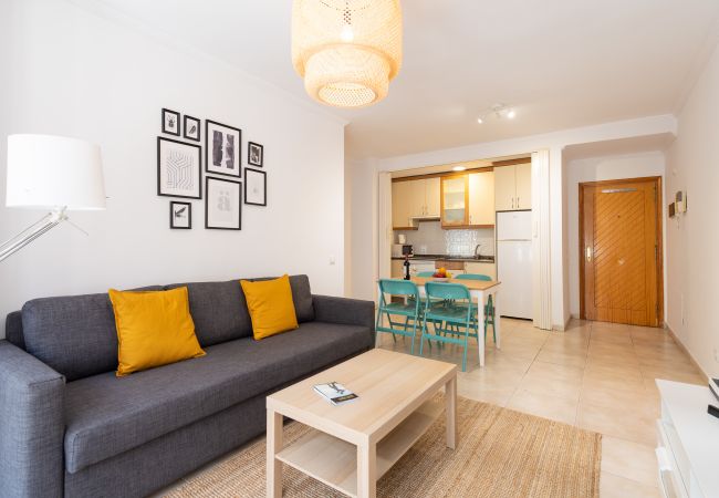 Casa a Las Palmas de Gran Canaria - Surf Beach Canteras & Parking By CanariasGetaway  Casa a Las Palmas de Gran Canaria - Surf Beach Canteras & Parking By CanariasGetaway