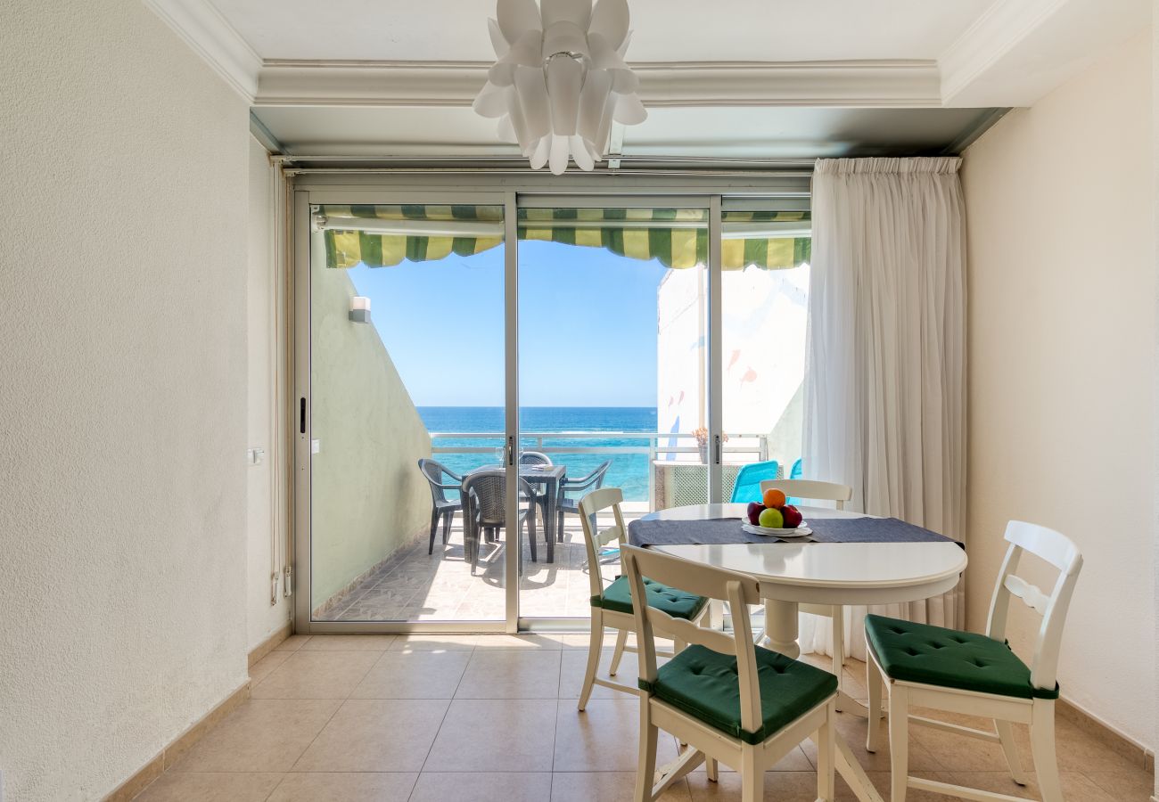 Casa a Las Palmas de Gran Canaria - Front line with nice terrace By CanariasGetaway  Casa a Las Palmas de Gran Canaria - Front line with nice terrace By CanariasGetaway