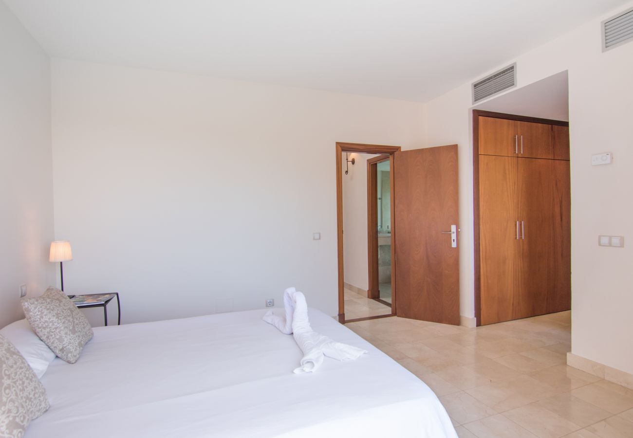 Villa a San Bartolomé de Tirajana - HomeForGuest Salobre Golf Villa, piscina, wifi, vista mozzafiato