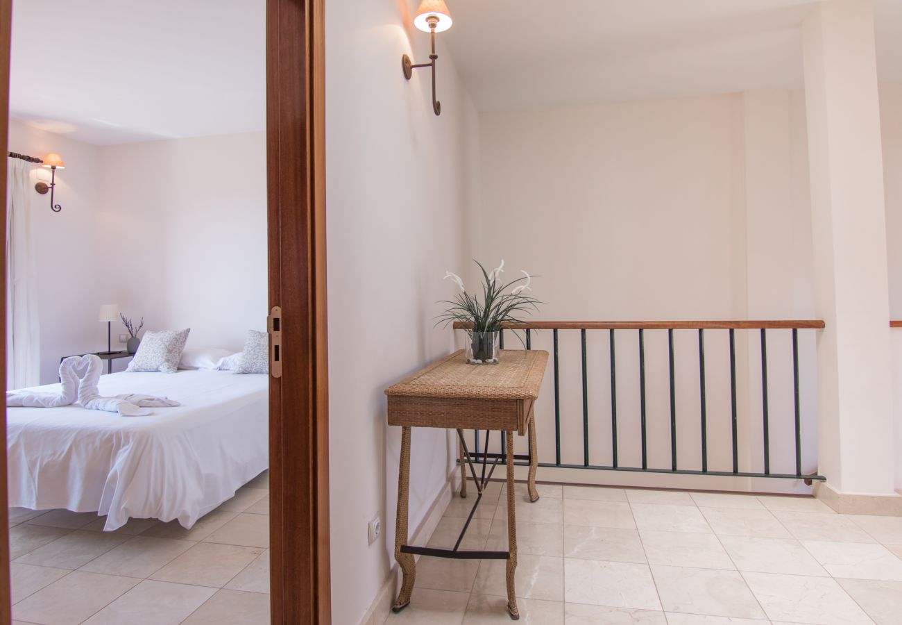 Villa a San Bartolomé de Tirajana - HomeForGuest Salobre Golf Villa, piscina, wifi, vista mozzafiato