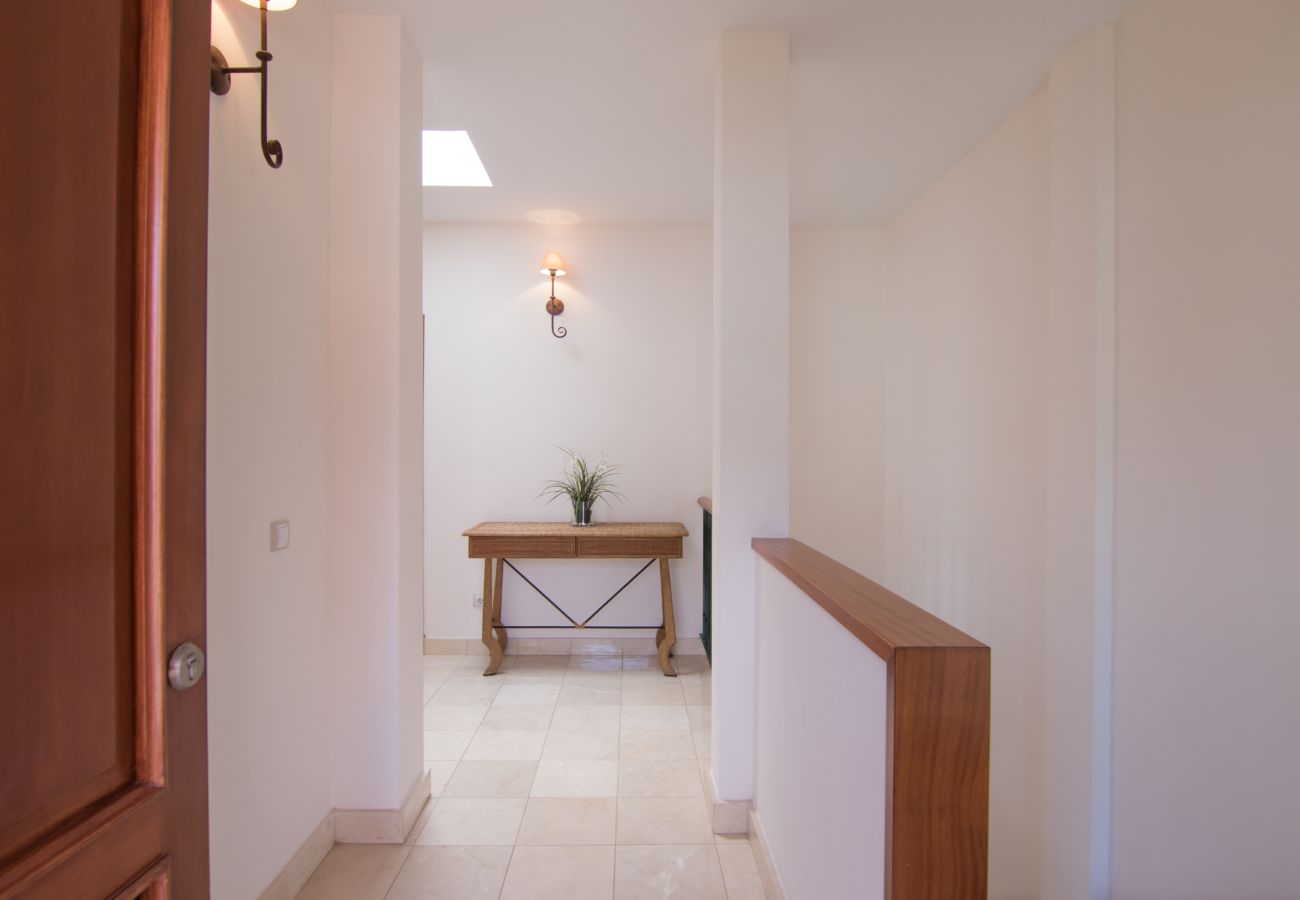 Villa a San Bartolomé de Tirajana - HomeForGuest Salobre Golf Villa, piscina, wifi, vista mozzafiato