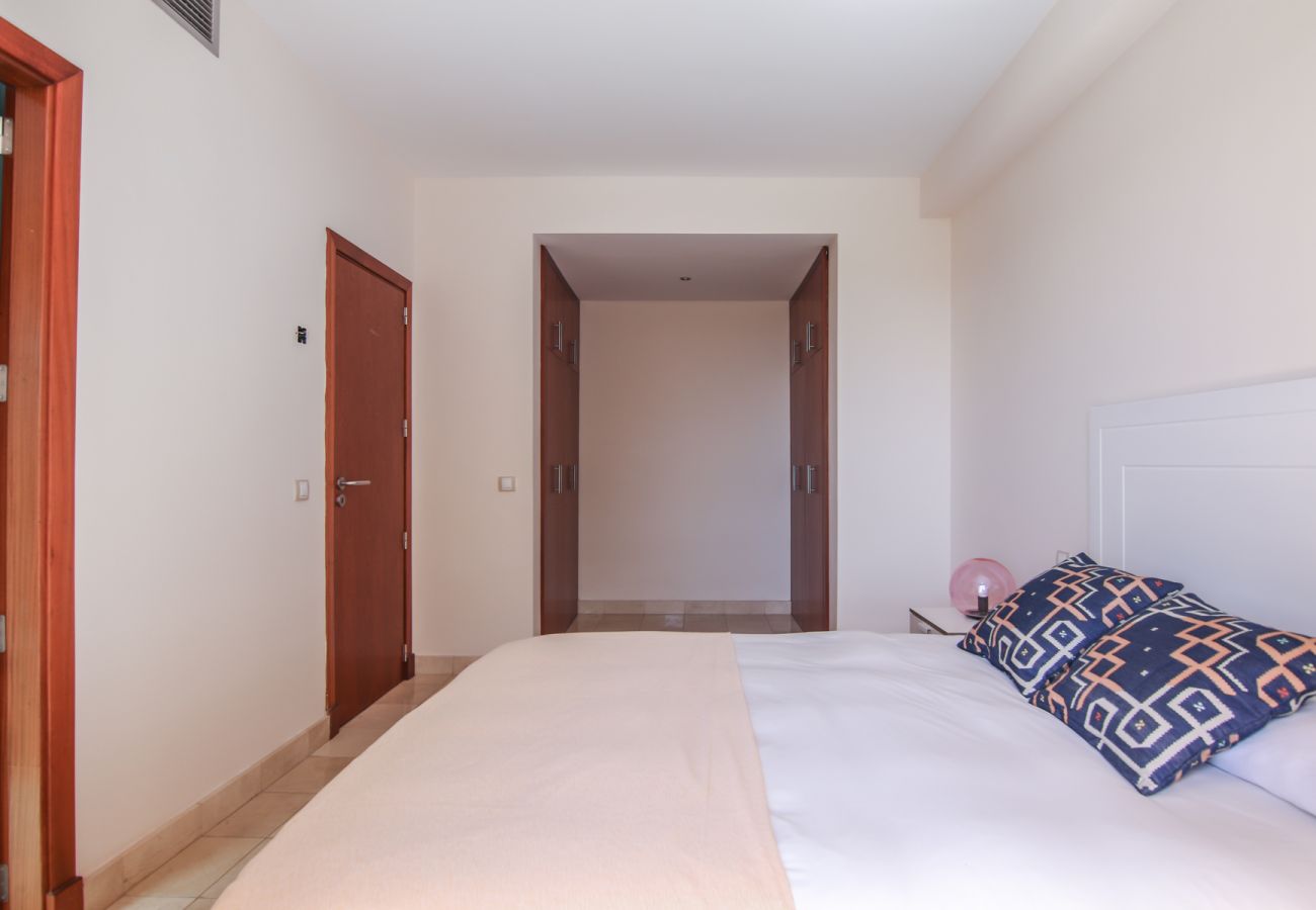 Villa a San Bartolomé de Tirajana - HomeForGuest Salobre Villa, 5PAX, WIFI, POOL, GREAT VIEWS