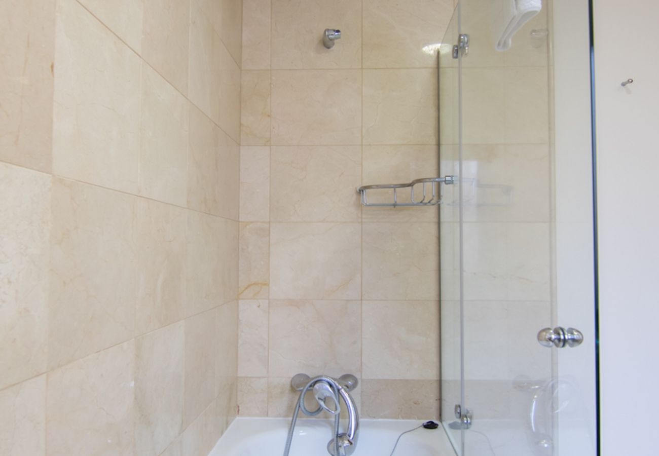 Villa a San Bartolomé de Tirajana - HomeForGuest Salobre Villa, 5PAX, WIFI, POOL, GREAT VIEWS