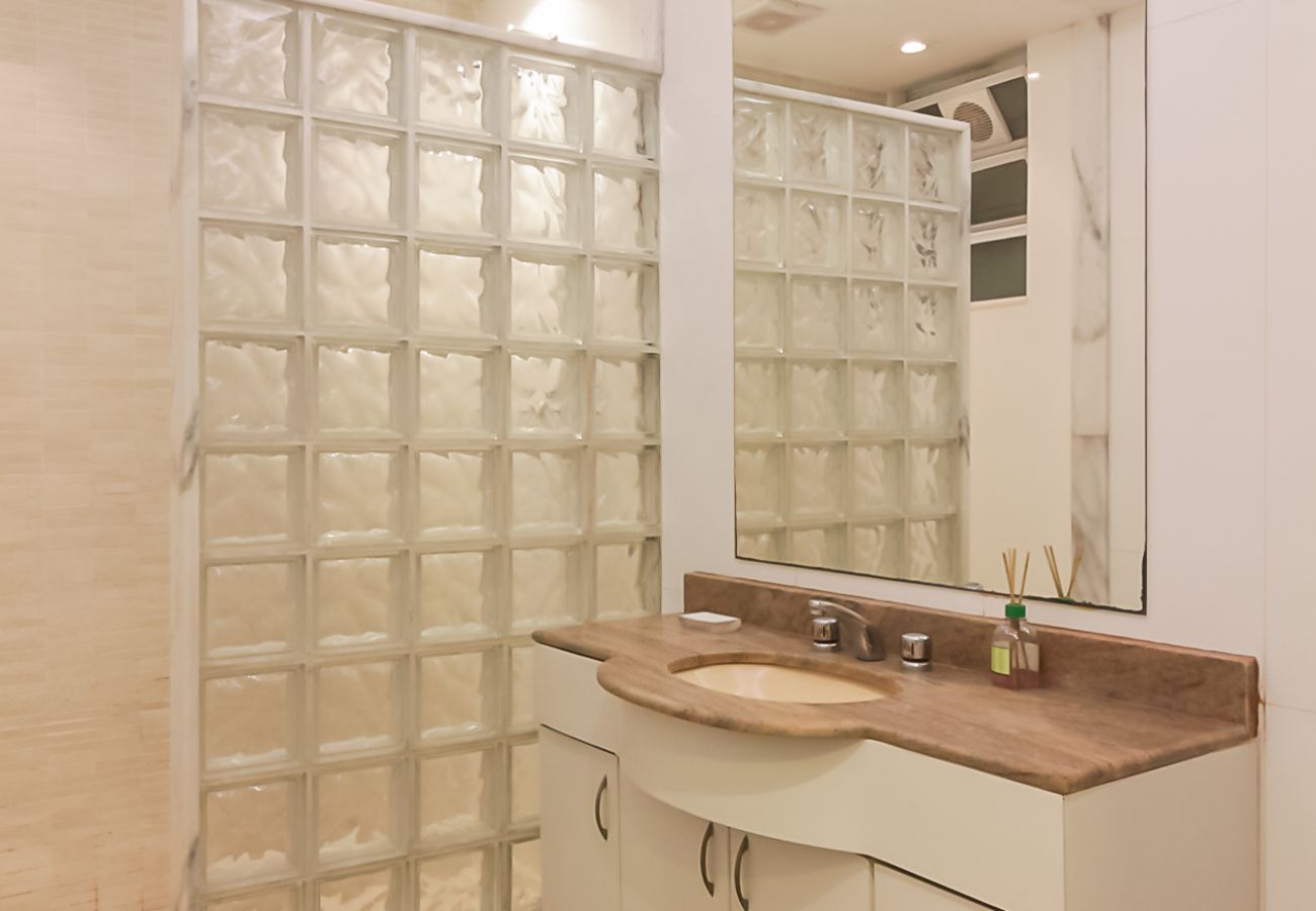 Appartamento a Rio de Janeiro - 2 minutos da praia de copacabana | A306