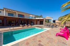 Villa a Antigua - Fuerteventura - HomeForGuest Casa Atlanntes con piscina in 4000m² di giardino - HomeForGuest 
