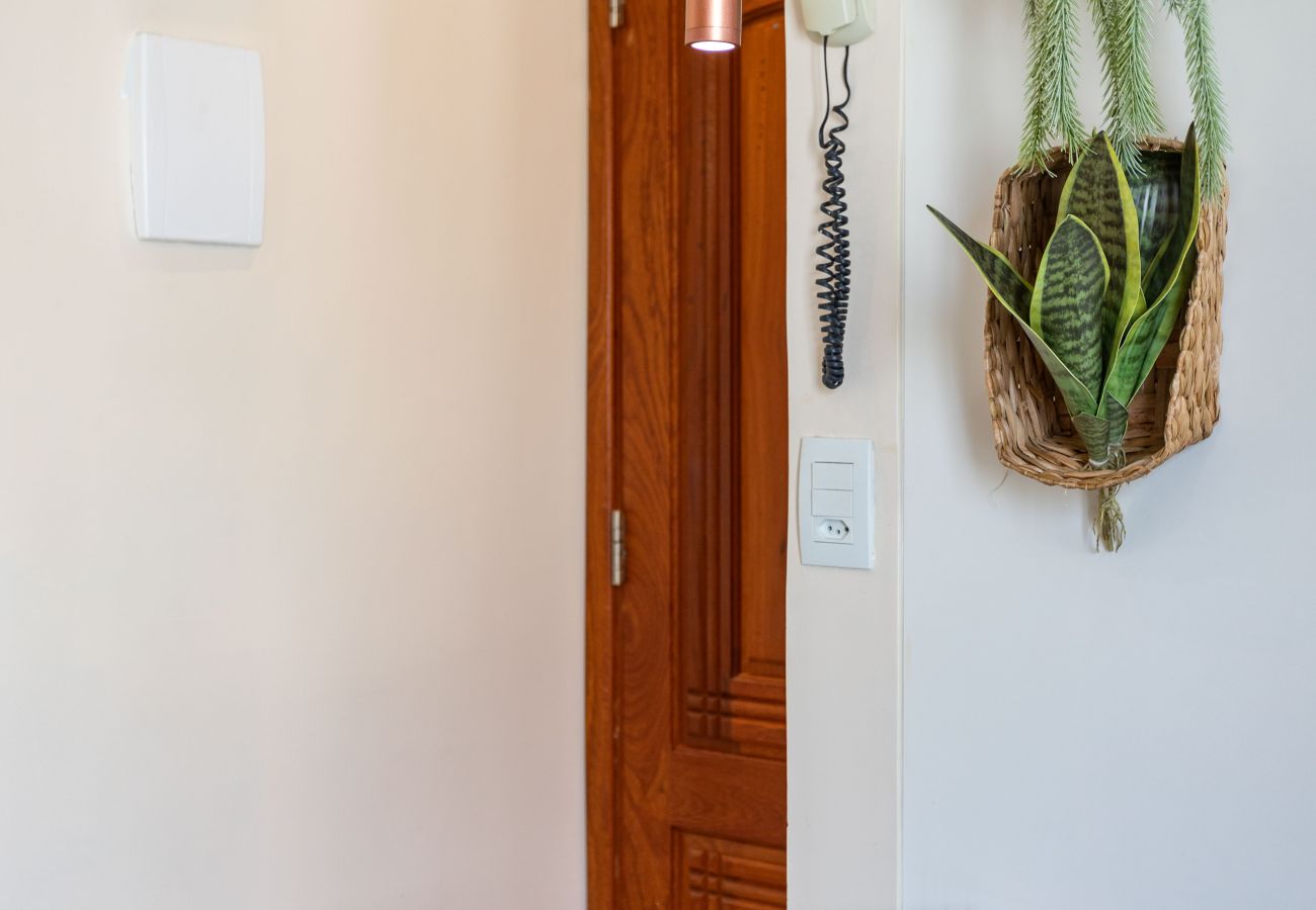 Appartamento a Rio de Janeiro - 6 minutos da praia de Ipanema e próximo do metrô | J801