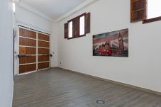 Casa a Arucas - HomeForGuest Loft accogliente con parcheggio vicino alla Cattedrale di Arucas