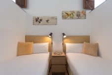 Casa a Arucas - HomeForGuest Loft accogliente con parcheggio vicino alla Cattedrale di Arucas