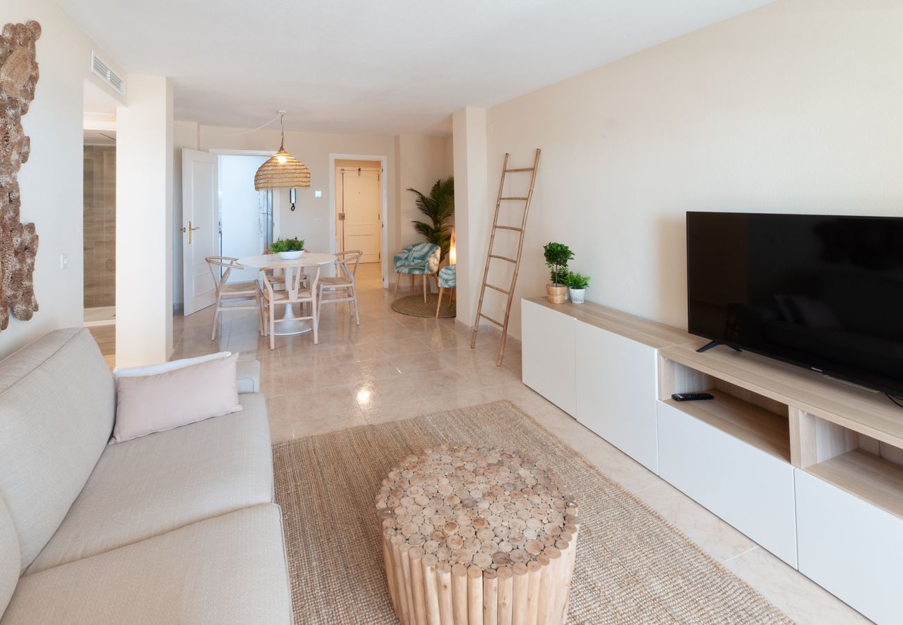 Appartamento a Playa de Gandía - Ristrutturato, con aria condizionata, riscaldamento, Wifi, Frontline, terrazza, canali internazionali