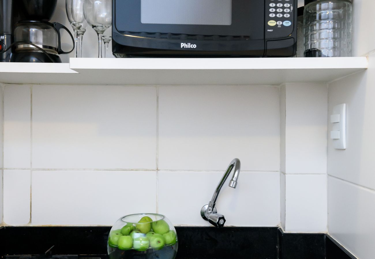 Appartamento a Rio de Janeiro - Sossego em Copa | Vista arborizada | BR1009