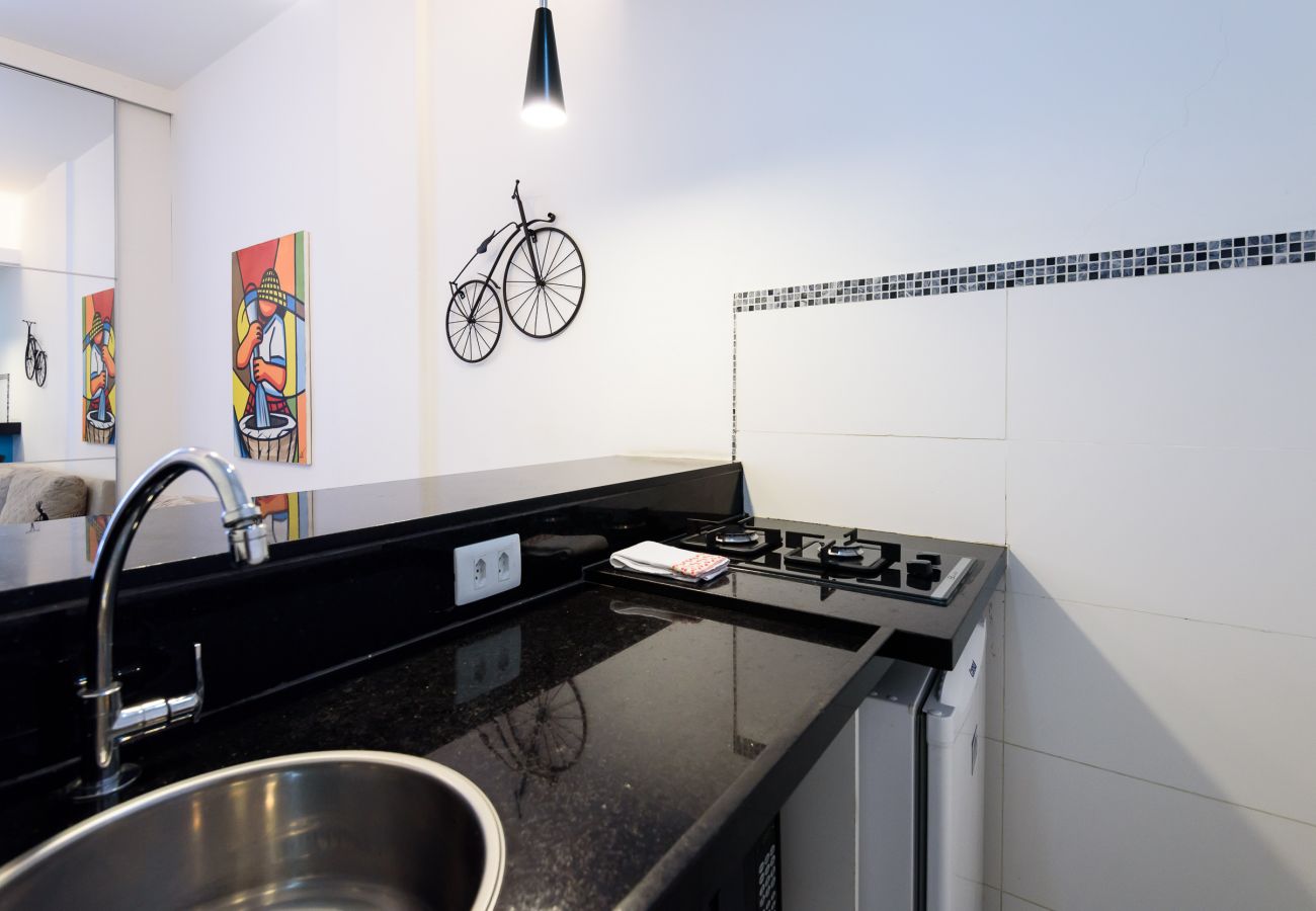 Appartamento a Rio de Janeiro - 450 metros da praia do Leme | PI903