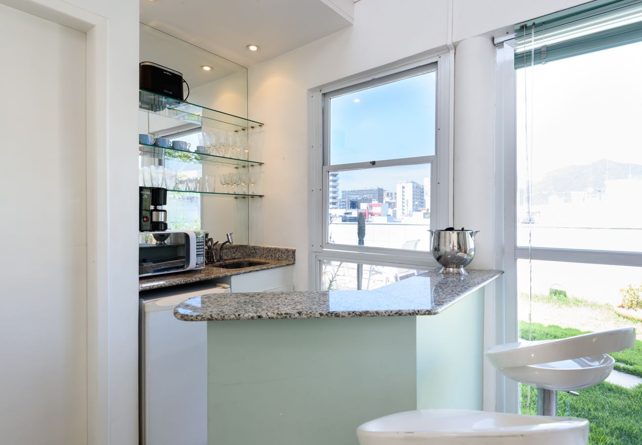 Appartamento a Rio de Janeiro - Cobertura em Ipanema |Vista p/ o Cristo| MQC502 