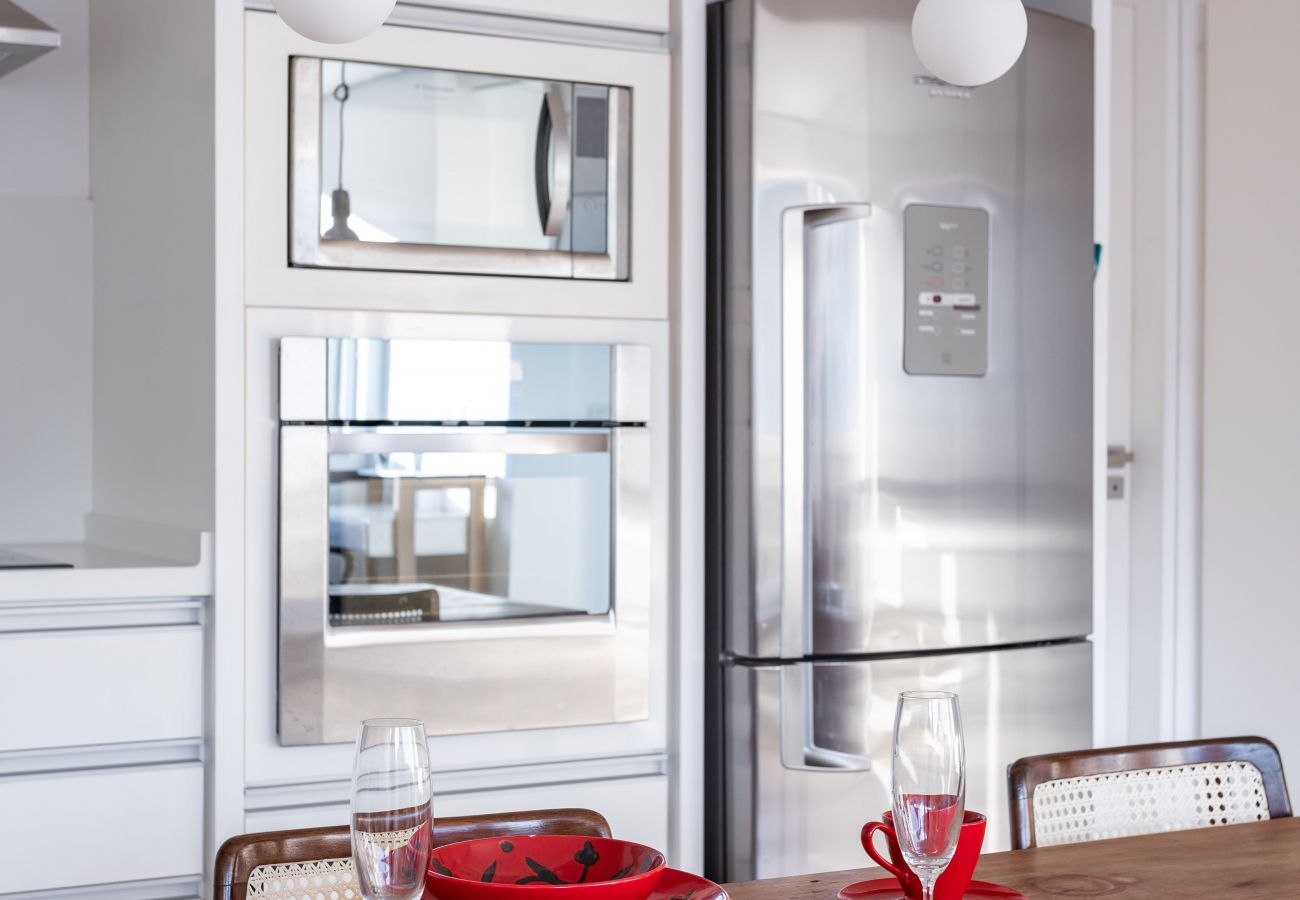 Appartamento a Rio de Janeiro - Belo no Leblon |Vista p/ Morro 2 irmãos| GUC6 ZN1