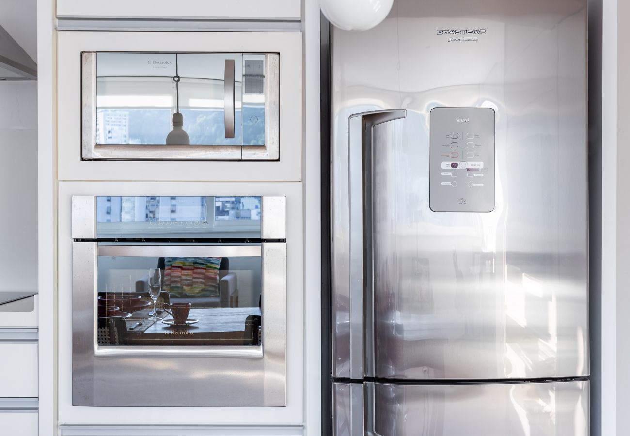 Appartamento a Rio de Janeiro - Belo no Leblon |Vista p/ Morro 2 irmãos| GUC6 ZN1