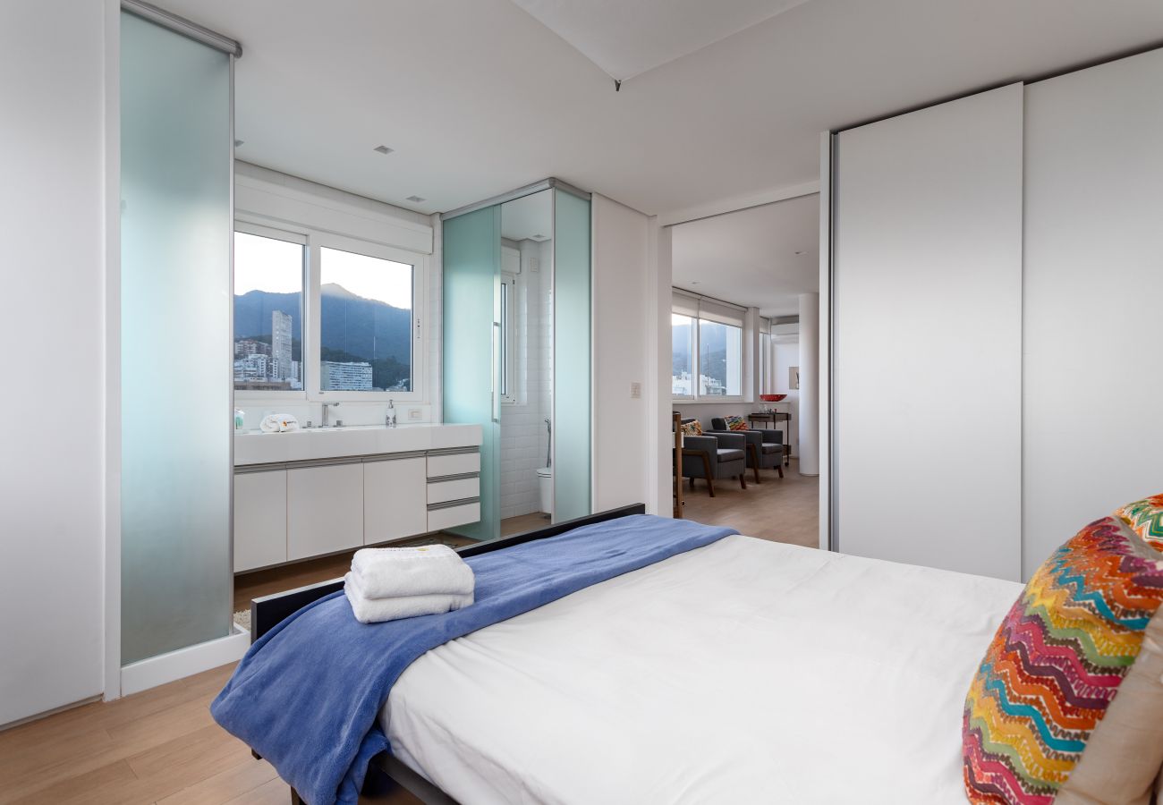 Appartamento a Rio de Janeiro - Belo no Leblon |Vista p/ Morro 2 irmãos| GUC6 ZN1