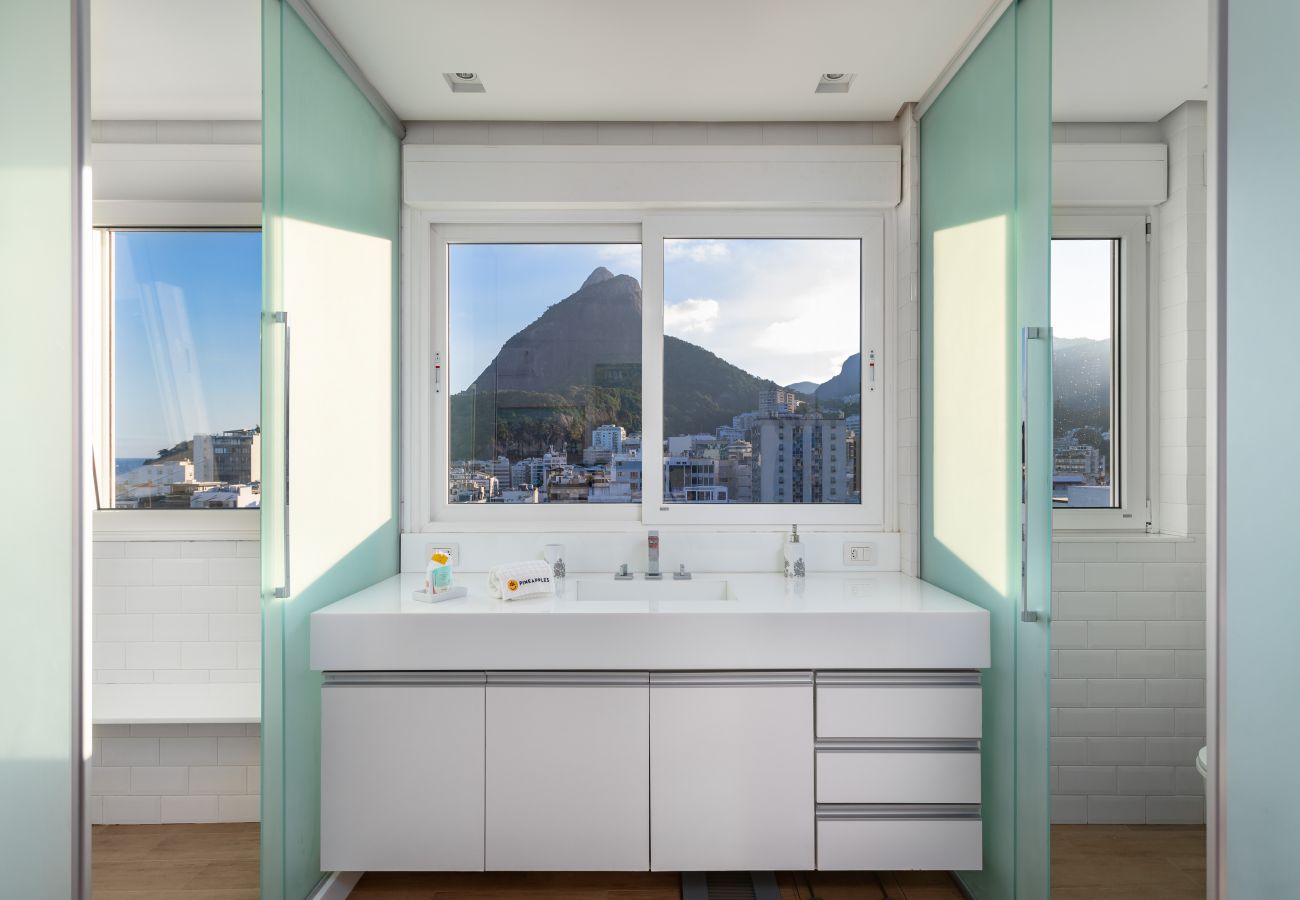 Appartamento a Rio de Janeiro - Belo no Leblon |Vista p/ Morro 2 irmãos| GUC6 ZN1