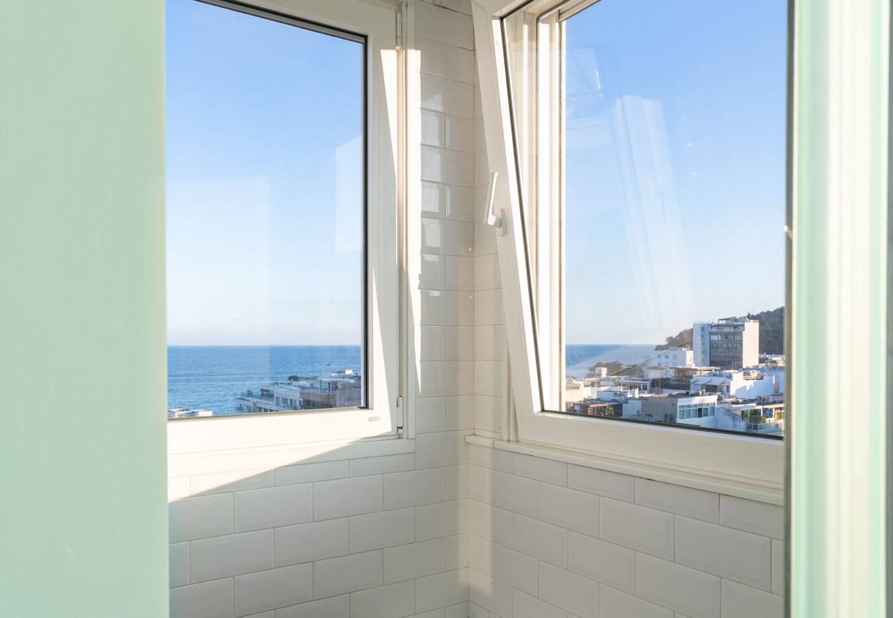 Appartamento a Rio de Janeiro - Belo no Leblon |Vista p/ Morro 2 irmãos| GUC6 ZN1